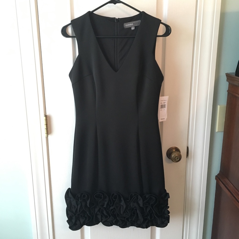 Donna Ricco Black V-neck Sheath with Ruffled Hem